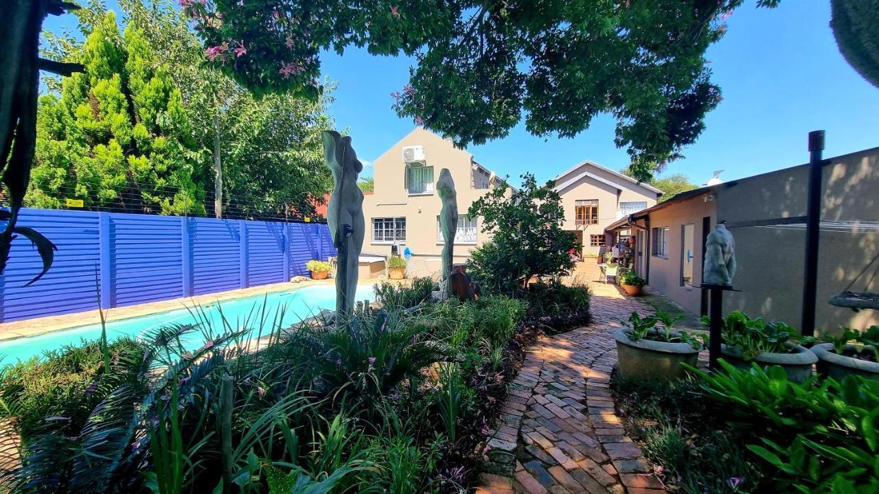 The Sculpture Yard 1 Apartment Pretoria Exterior photo