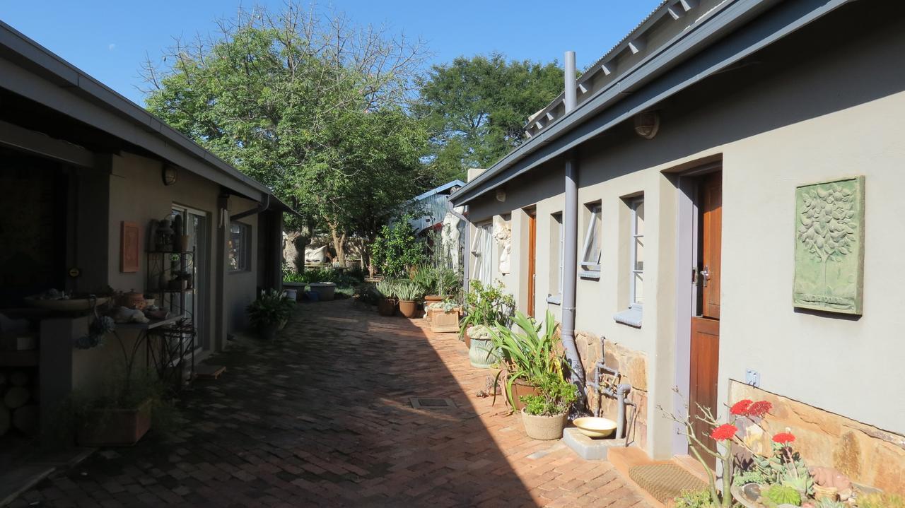 The Sculpture Yard 1 Apartment Pretoria Exterior photo